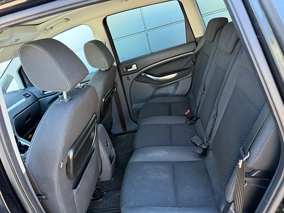 Ford C-Max 3 of 5