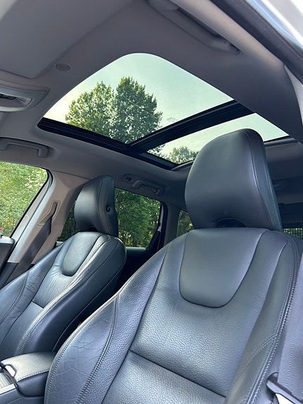 Volvo XC60 7 of 11