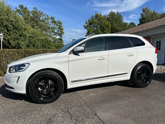 Volvo XC60 5 of 11