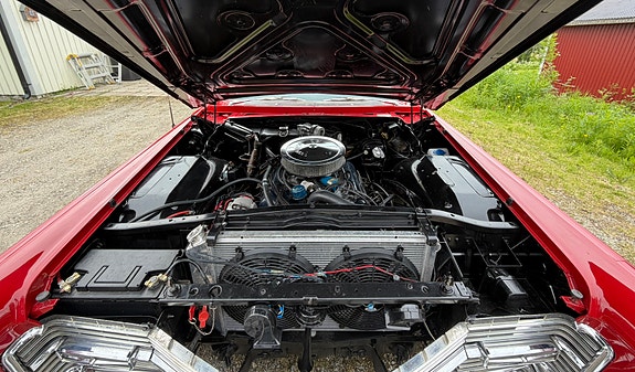 Cadillac Deville 5 of 12
