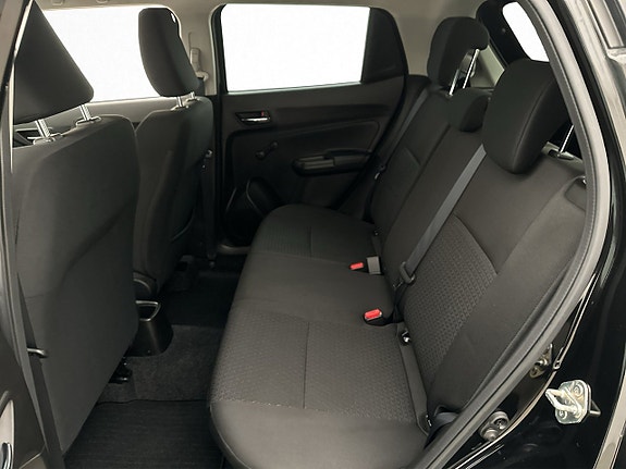 Suzuki Swift 21 of 26