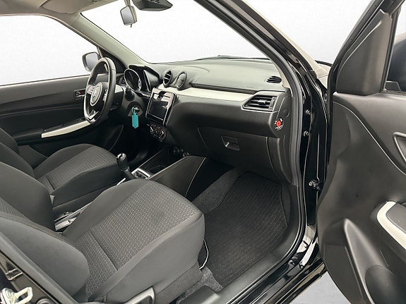 Suzuki Swift 19 of 26