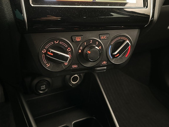 Suzuki Swift 18 of 26