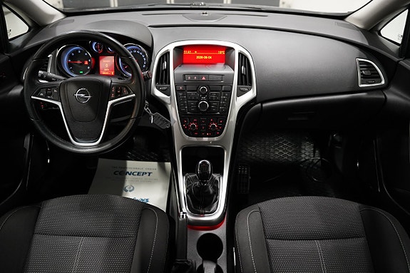Opel Astra 10 of 19