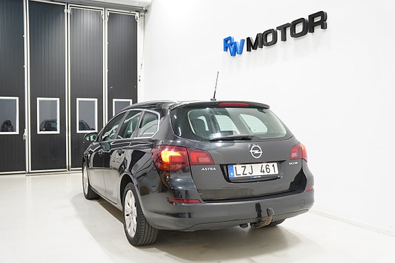 Opel Astra 4 of 19