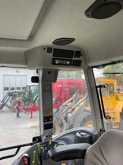 CLAAS Arion 630 C 9 of 10