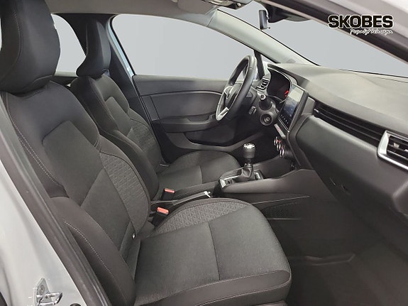 Renault Clio 6 of 11