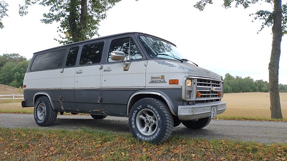 Chevrolet G20 3 of 17