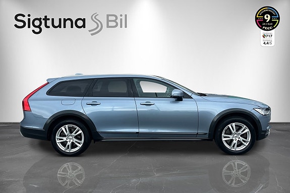 Volvo V90 Cross Country 6 of 30