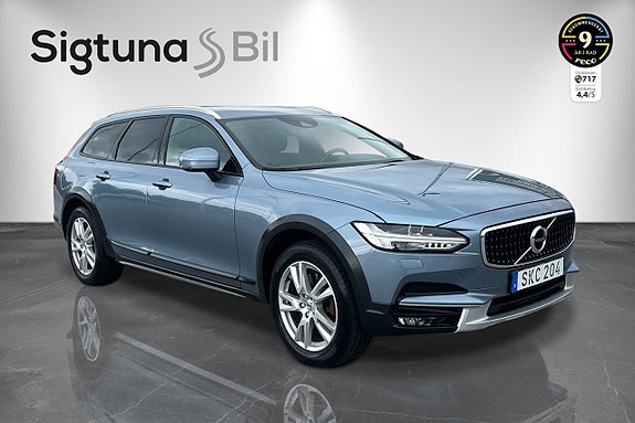Volvo V90 Cross Country 7 of 30