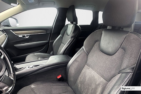 Volvo V90 Cross Country 11 of 30