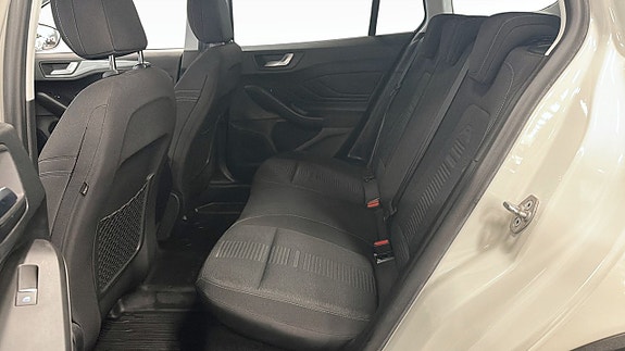 Ford Focus 9 of 23