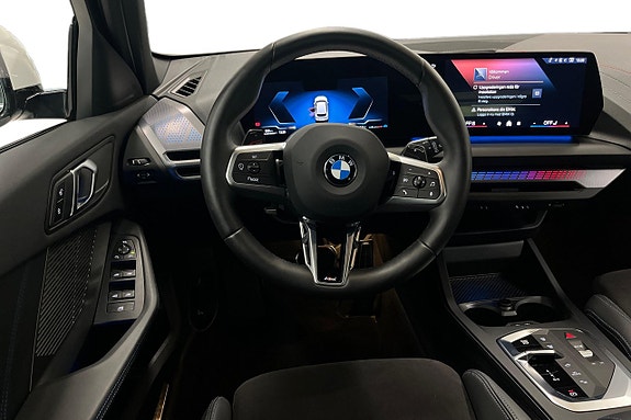 BMW 120 9 of 17
