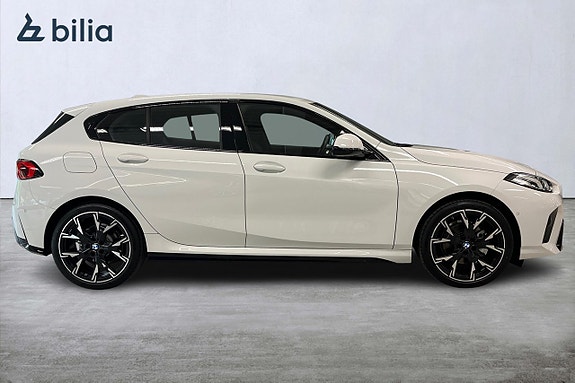 BMW 120 15 of 17