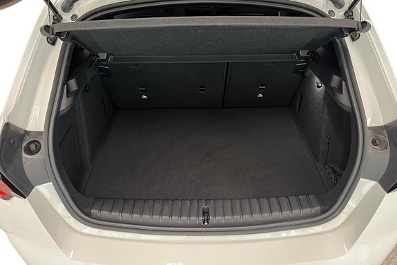 BMW 120 10 of 17