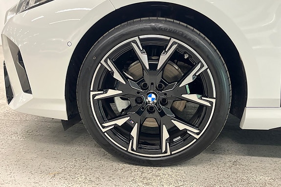 BMW 120 14 of 17