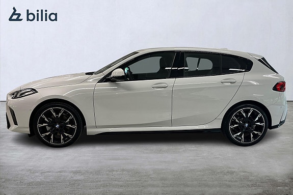 BMW 120 3 of 17