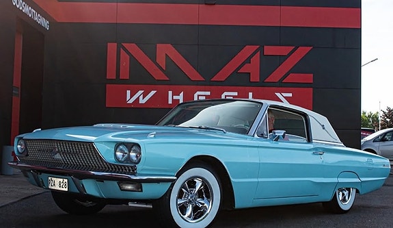 Ford Thunderbird 17 of 23