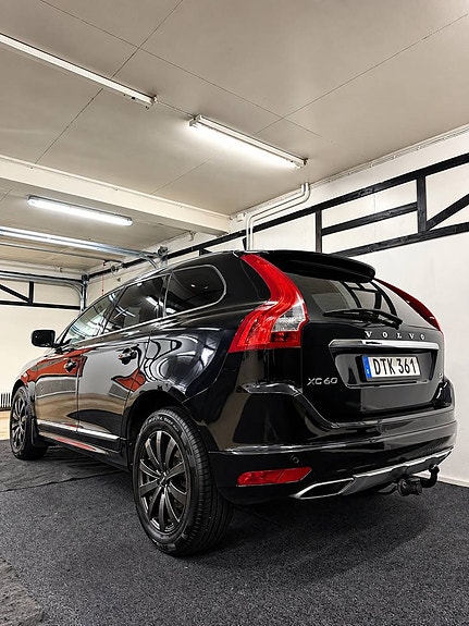 Volvo XC60 3 of 13