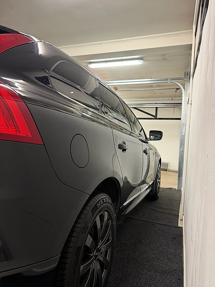 Volvo XC60 4 of 13