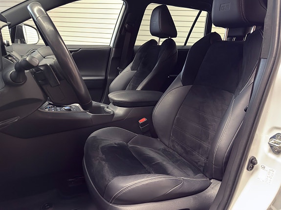 Toyota RAV4 13 of 21