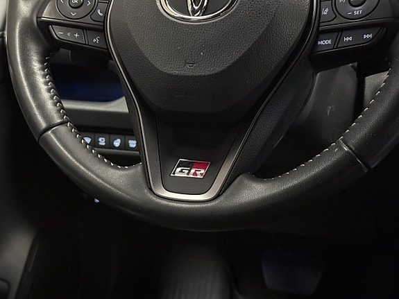 Toyota RAV4 19 of 21