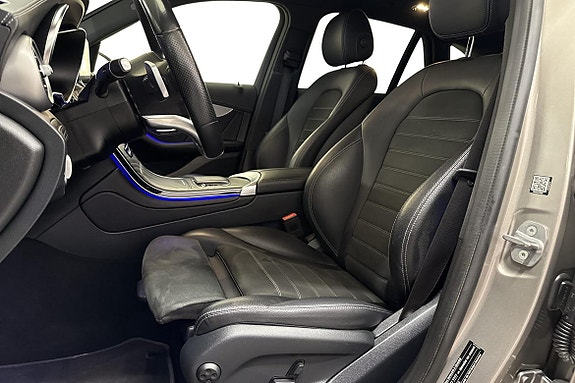 Mercedes-Benz GLC300 de 14 of 24