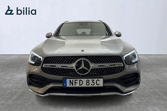 Mercedes-Benz GLC300 de 3 of 24