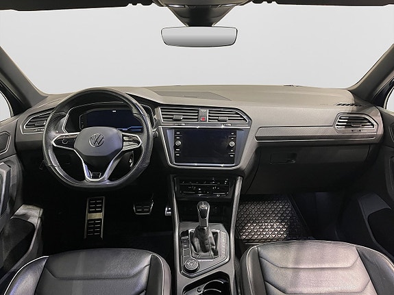 Volkswagen Tiguan 12 of 20