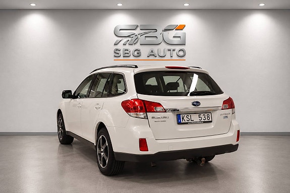 Subaru Outback 3 of 16