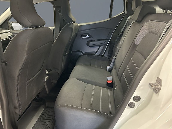 Dacia Sandero 8 of 13