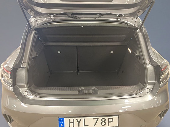 Renault Clio 9 of 14