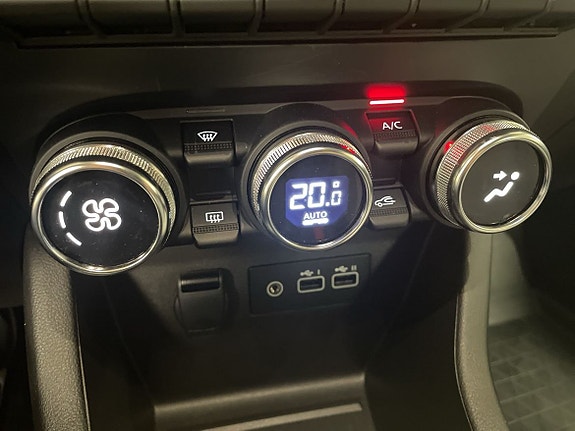 Renault Clio 13 of 14