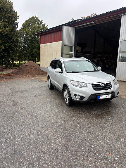 Hyundai Santa Fe 4 of 7
