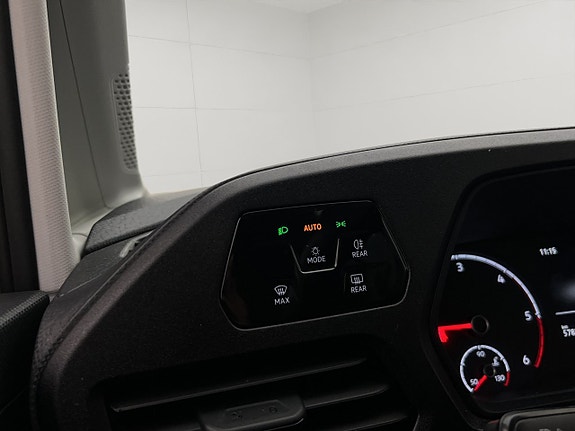 Volkswagen Caddy 15 of 28