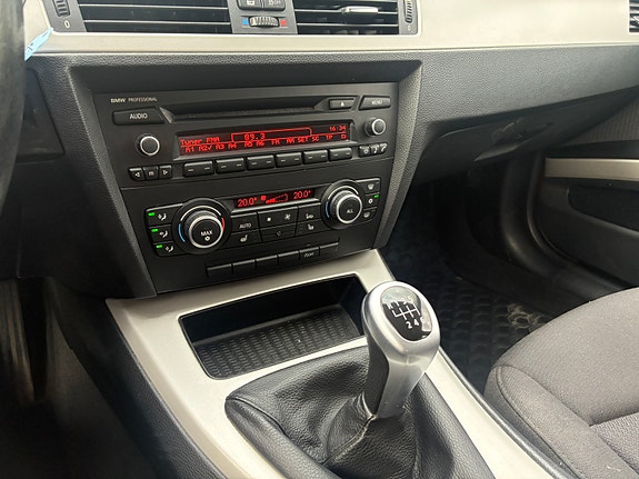 BMW 316d 12 of 13