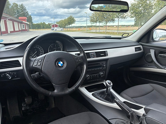 BMW 316d 11 of 13