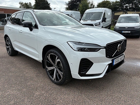 Volvo XC60 3 of 19