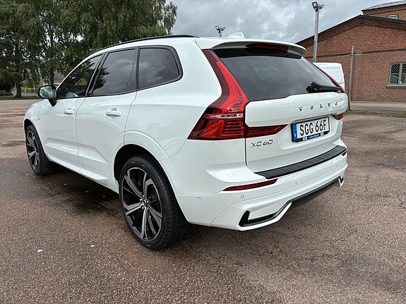 Volvo XC60 6 of 19