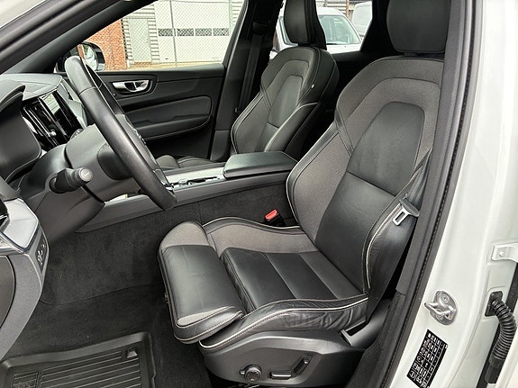 Volvo XC60 8 of 19