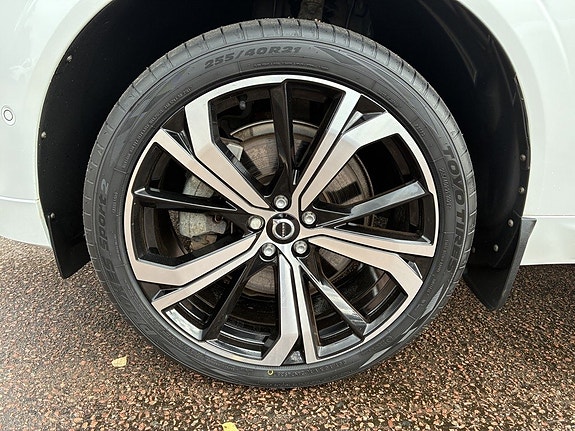 Volvo XC60 10 of 19