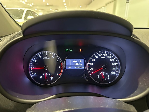 Kia Picanto 9 of 12