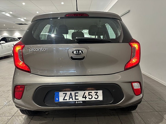 Kia Picanto 5 of 12