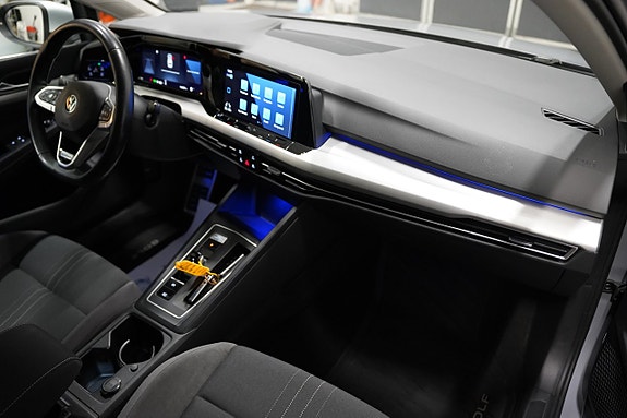Volkswagen Golf Alltrack 9 of 22