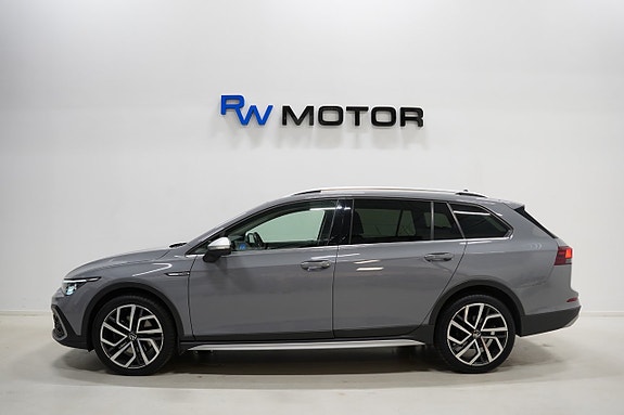 Volkswagen Golf Alltrack 3 of 22