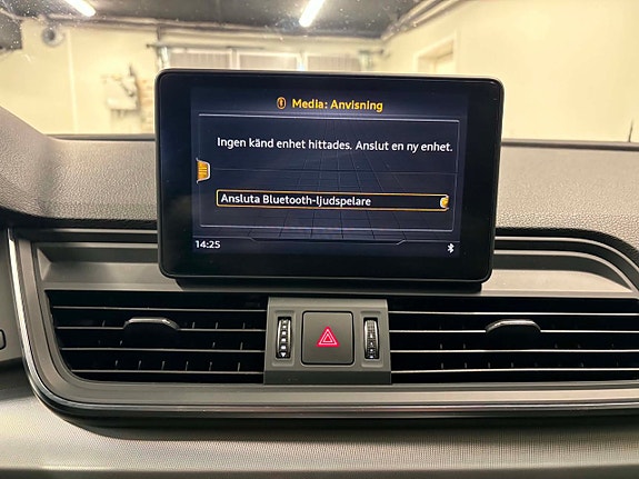 Audi Q5 8 of 14