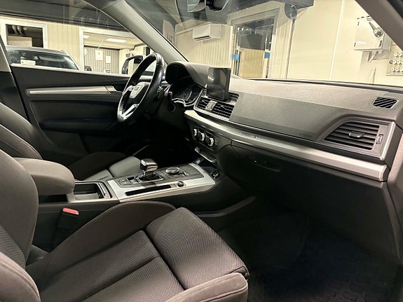 Audi Q5 12 of 14