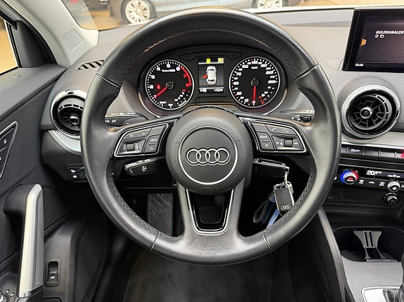 Audi Q2 6 of 14
