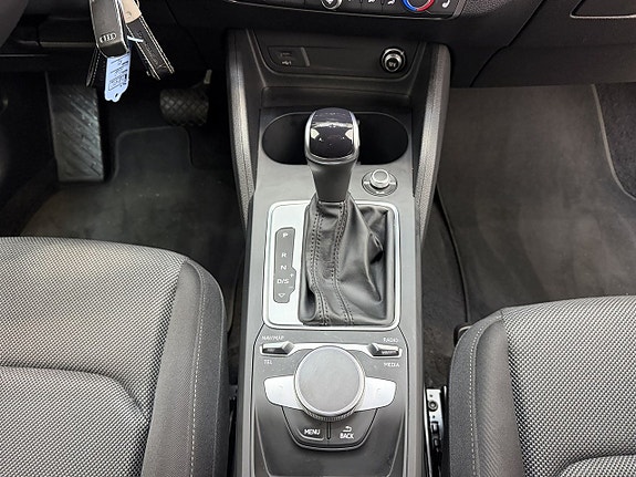 Audi Q2 11 of 14