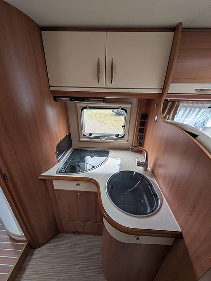 Rapido 691 F 26 of 28